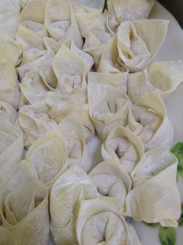 【兔兔美食】【宝宝美食】鸡肉馄饨的做法图解4
