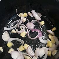 金针菇牛肉煲的做法图解4