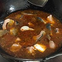 外婆酸菜豆瓣鱼锅的做法图解9