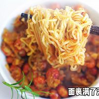 蒜香虾尾拌方便面的做法图解32
