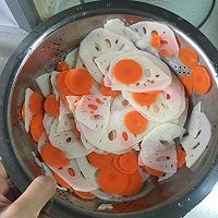 爽口呛拌莲藕片的做法图解4