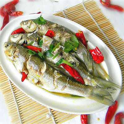 舌尖2美食——酸辣华子鱼