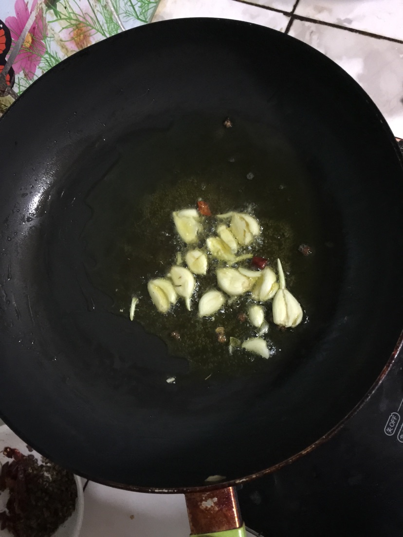 烫面花朵馒头的花样吃法的做法图解3