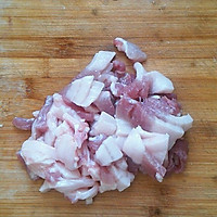 菜花炒肉的做法图解2