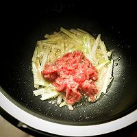 肉丝焖面的做法图解6