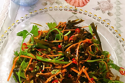 凉拌香芹海带