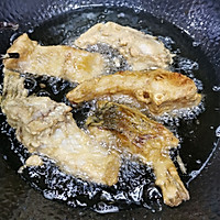 香酥炸鱼块的做法图解5