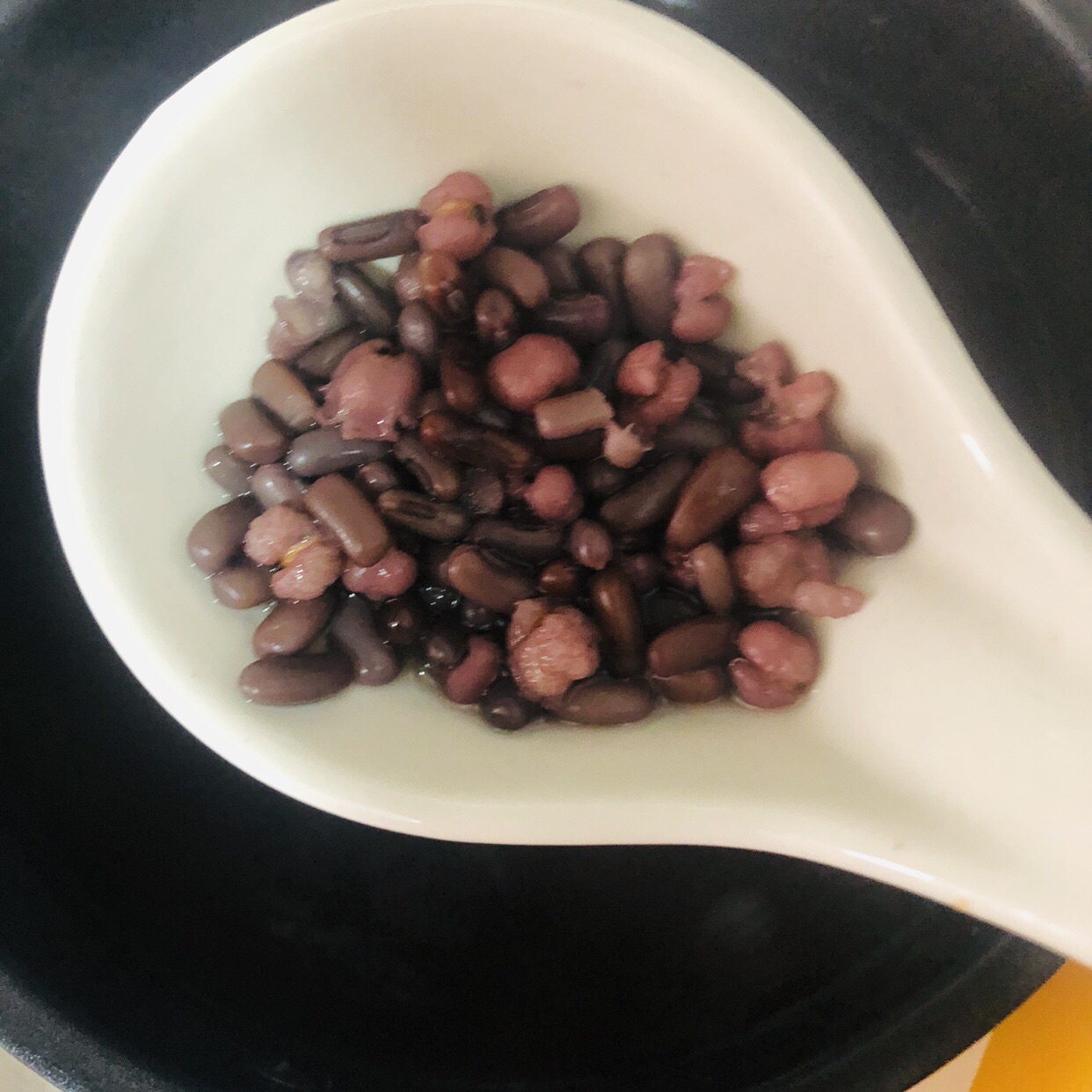 红豆薏米水的做法_【图解】红豆薏米水怎么做如何做好吃_红豆薏米水家常做法大全_小耳朵圆子_豆果美食