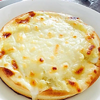 简易芝士火腿肠披萨的做法图解1