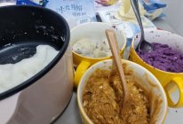 咸蛋黄肉松紫薯冰皮月饼的做法