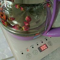 手拉赤糖玫瑰奶茶 【精细量化版，傻子看了都会做~】的做法图解4