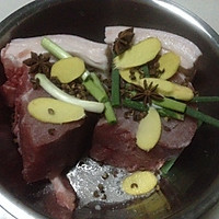 #夏日佐酒小食#蒜泥白肉的做法图解2