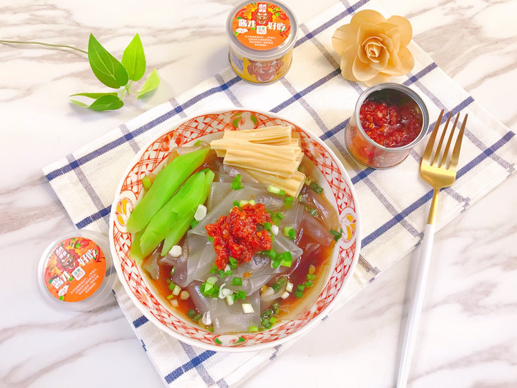酸辣杂菜红薯粉皮的做法