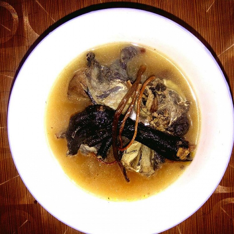 超级简单的茶树菇乌鸡汤的做法