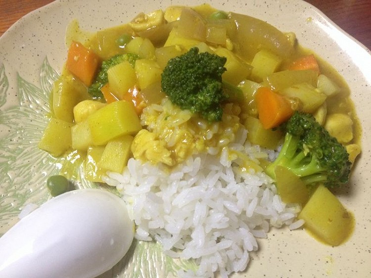 鸡肉土豆咖喱饭的做法