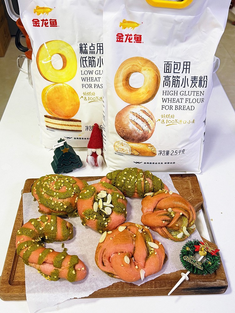 圣诞节款式面包的做法