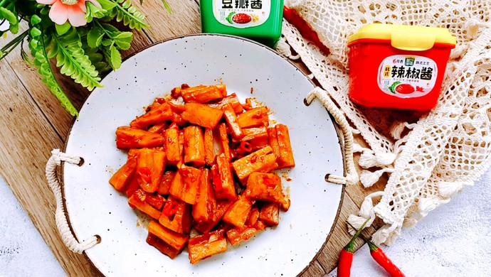 夏天开胃菜之香辣炒藕块