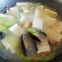 菇瓜海鲜豆腐汤的做法图解5