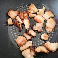 猪肉炖粉条的做法图解1