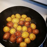 椒盐烤小土豆的做法图解3