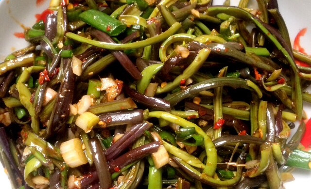 凉拌蕨菜