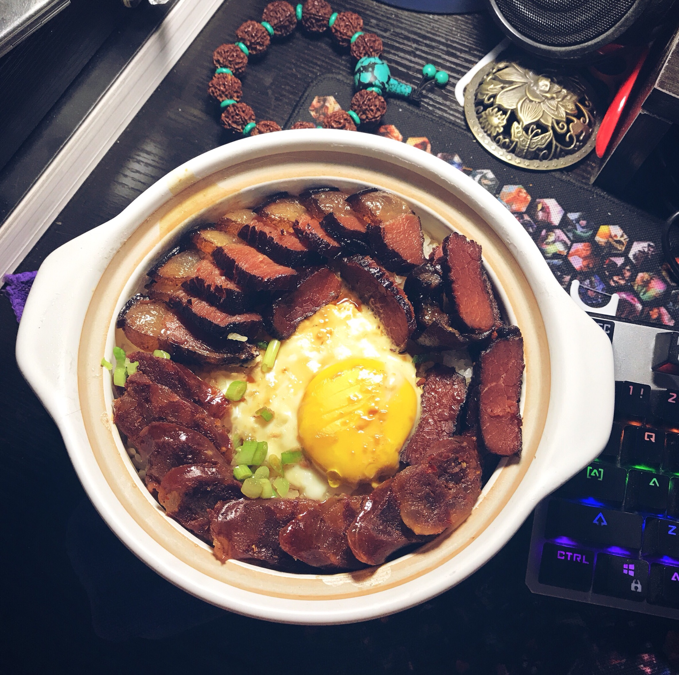 Stewed rice with preserved meat