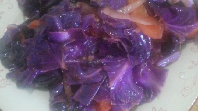 简单好吃家常菜西红柿炒紫甘蓝的做法