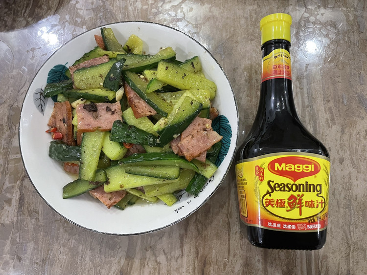 黄瓜炒火腿的做法