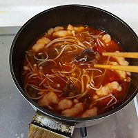 金针菇肥牛番茄汤的做法图解5