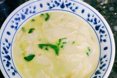 鲫鱼豆腐叶汤