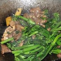 鸡杂猪油炒芥兰的做法图解11