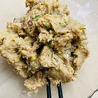 葱香鱼饼的做法图解3