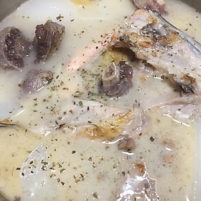 三文鱼头牛尾汤