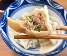 芹菜猪肉饺子～的做法