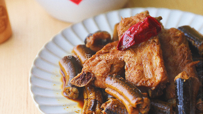 鳝筒烧仔排