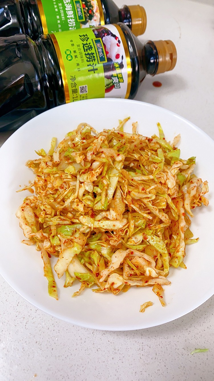 捞汁圆白菜的做法