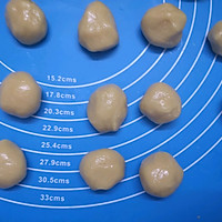 广式莲蓉蛋黄月饼表皮油亮有妙招的做法图解9