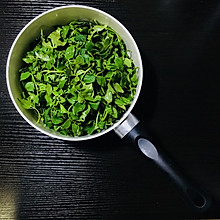 嫩煎花椒芽（春天不总是温柔的，有时也会刺伤你）