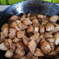 砂锅坛肉炖粉条的做法图解4