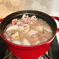 秋冬滋补——莲藕花生排骨汤的做法图解8