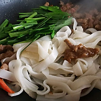 牛肉炒河粉的做法图解8