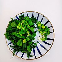 #让每餐蔬菜都营养美味#紫菜菠菜疙瘩汤的做法图解2