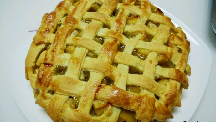 外酥里嫩多汁香甜的苹果派，六寸