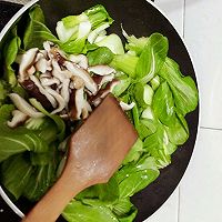 香菇油菜的做法图解5