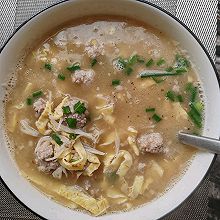 银鱼鹅蛋丝肉丸汤