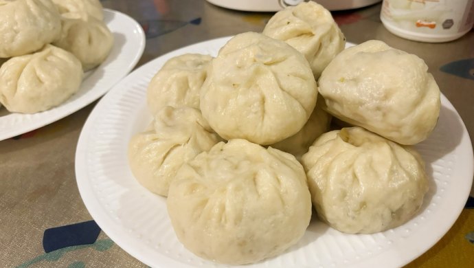 萝卜缨大包子