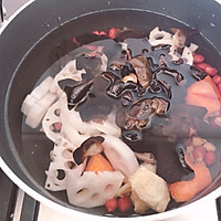 鹰嘴豆莲藕花生汤 低脂纯素版的做法图解2