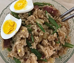 豆角土豆香肠闷饭的做法
