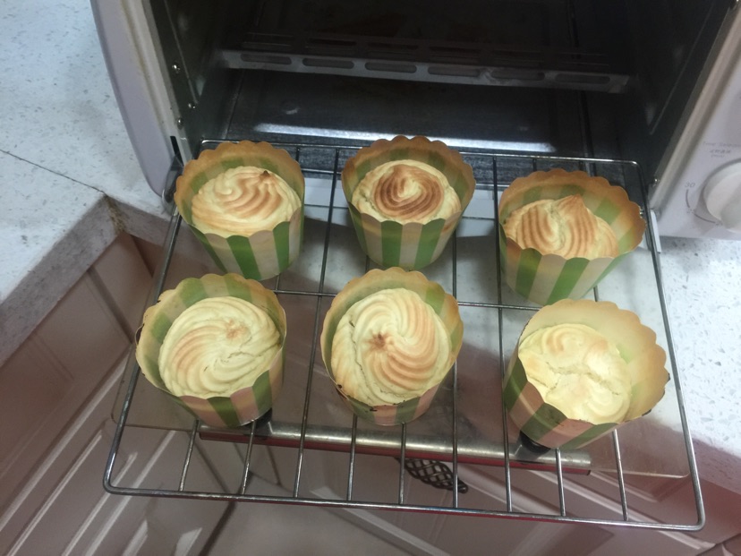 简单杯子蛋糕的做法图解11