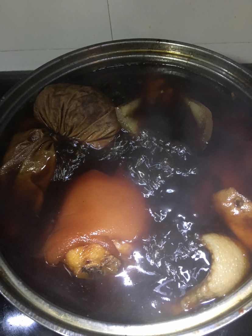 酱肘子的做法图解4
